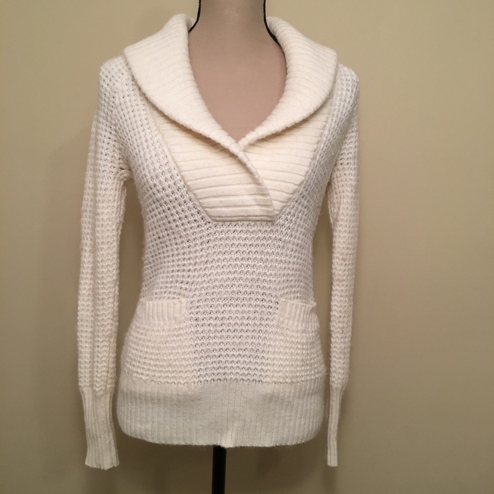 Ann Taylor Loft V-Neck Sweater in cream
